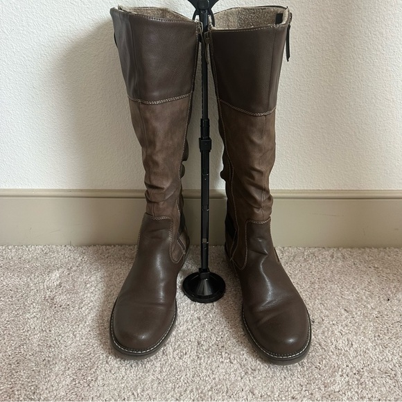 Relief Spring step tall woman’s boots - Picture 4 of 16